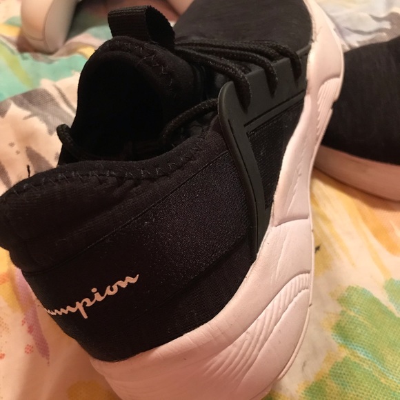 Women’s Champion - Picture 3 of 4